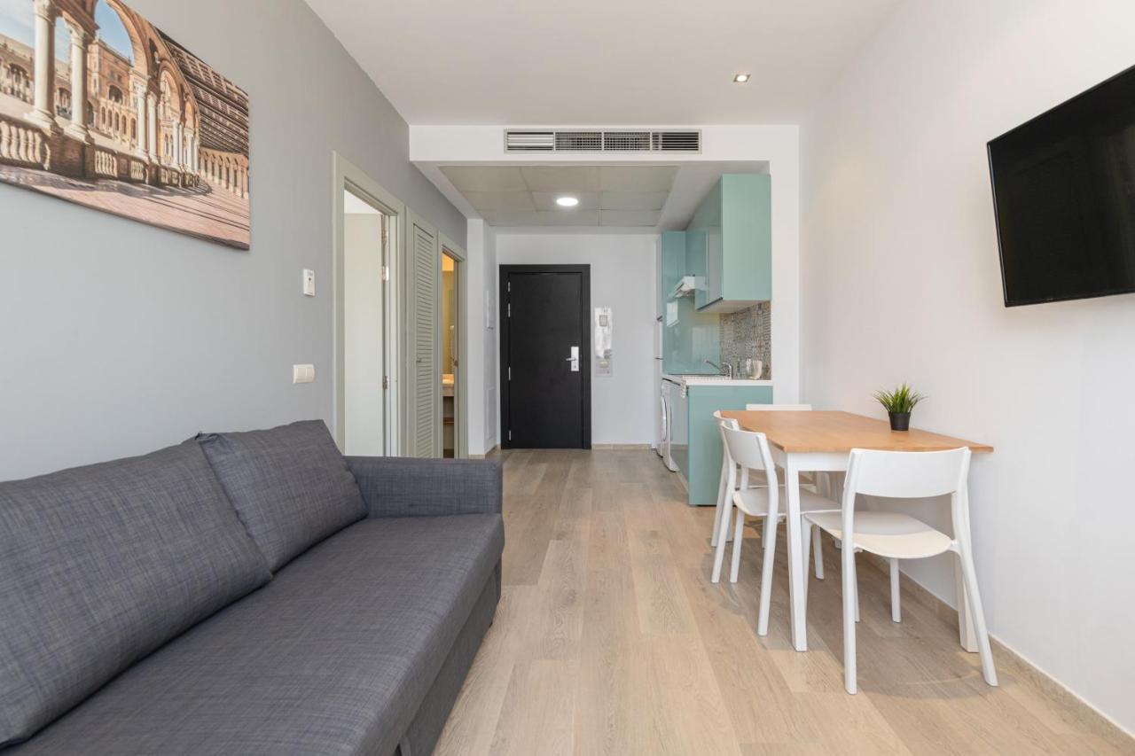 Apartment With Free Parking And Pool Бормухос Екстериор снимка