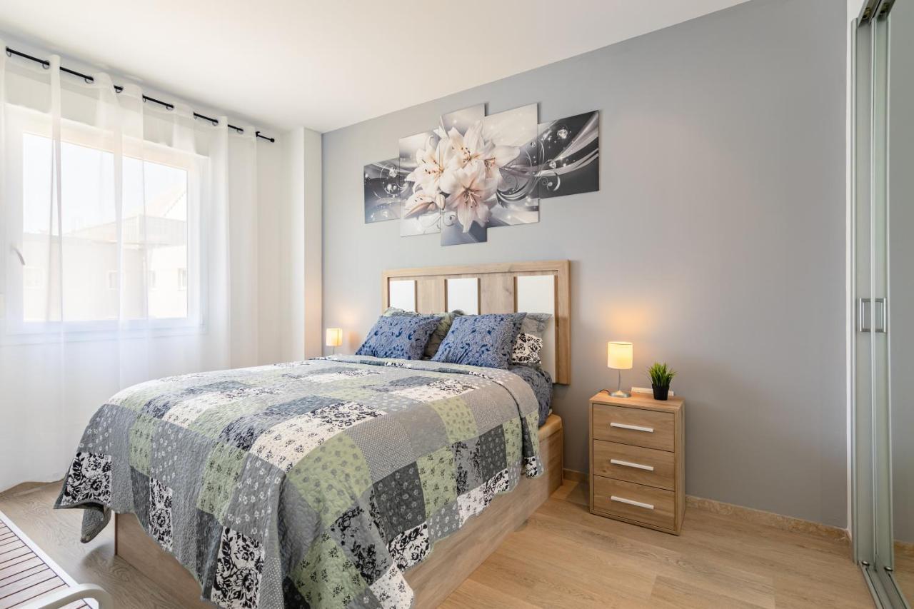 Apartment With Free Parking And Pool Бормухос Екстериор снимка