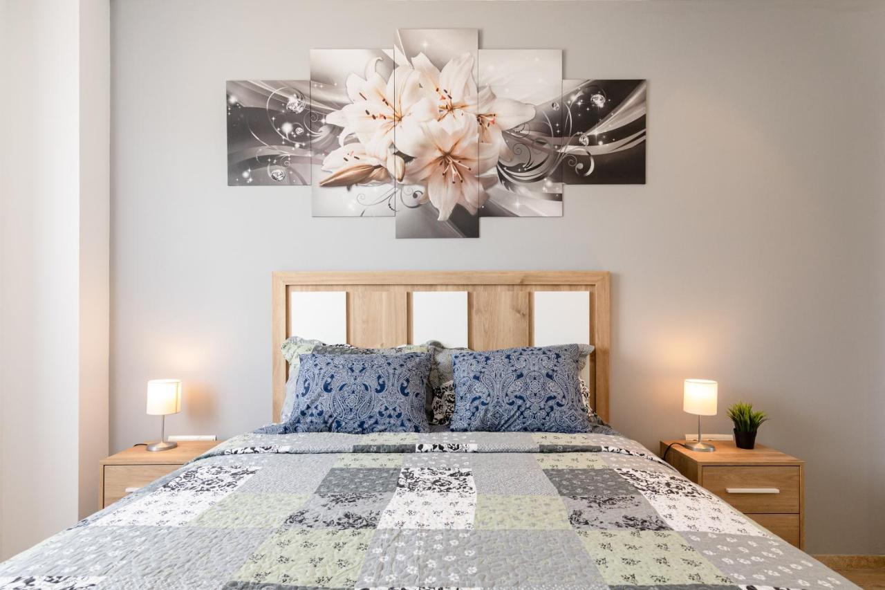 Apartment With Free Parking And Pool Бормухос Екстериор снимка