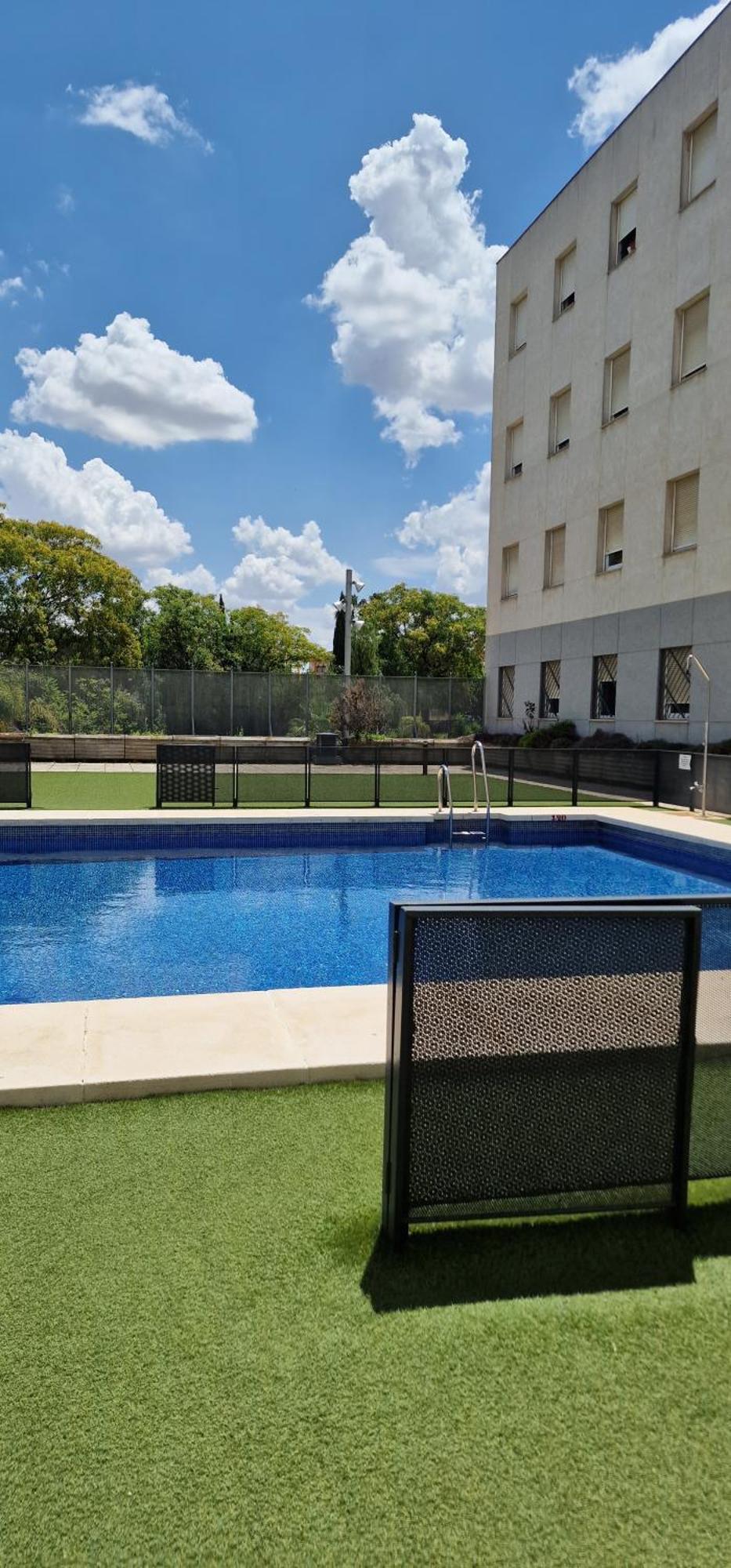 Apartment With Free Parking And Pool Бормухос Екстериор снимка